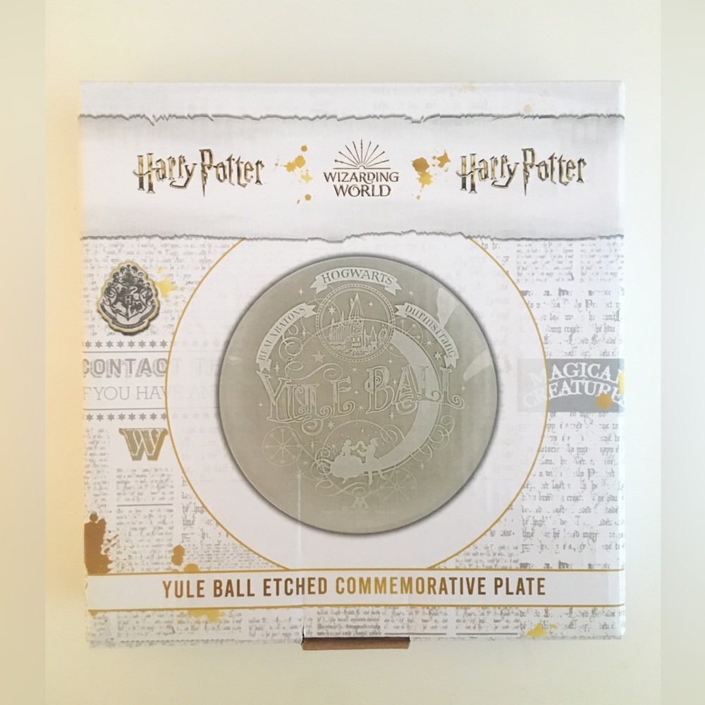 Loot Crate Harry Potter / Wizarding World Yule Ball Commemorative Plate